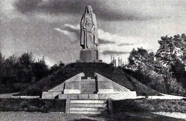 Памятник воинам-освободителям в г. Лудза